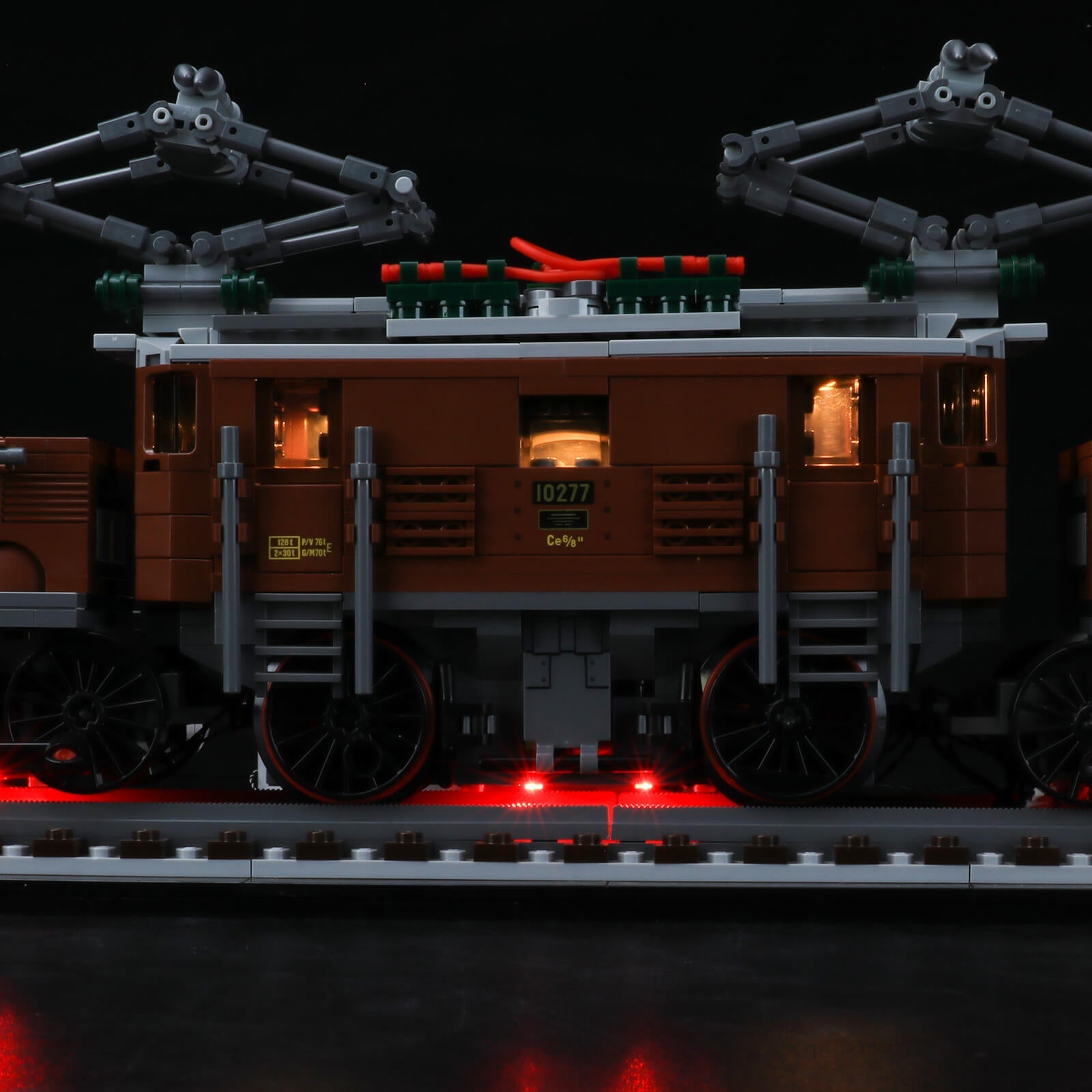 Lego crocodile locomotive 10277 hot sale