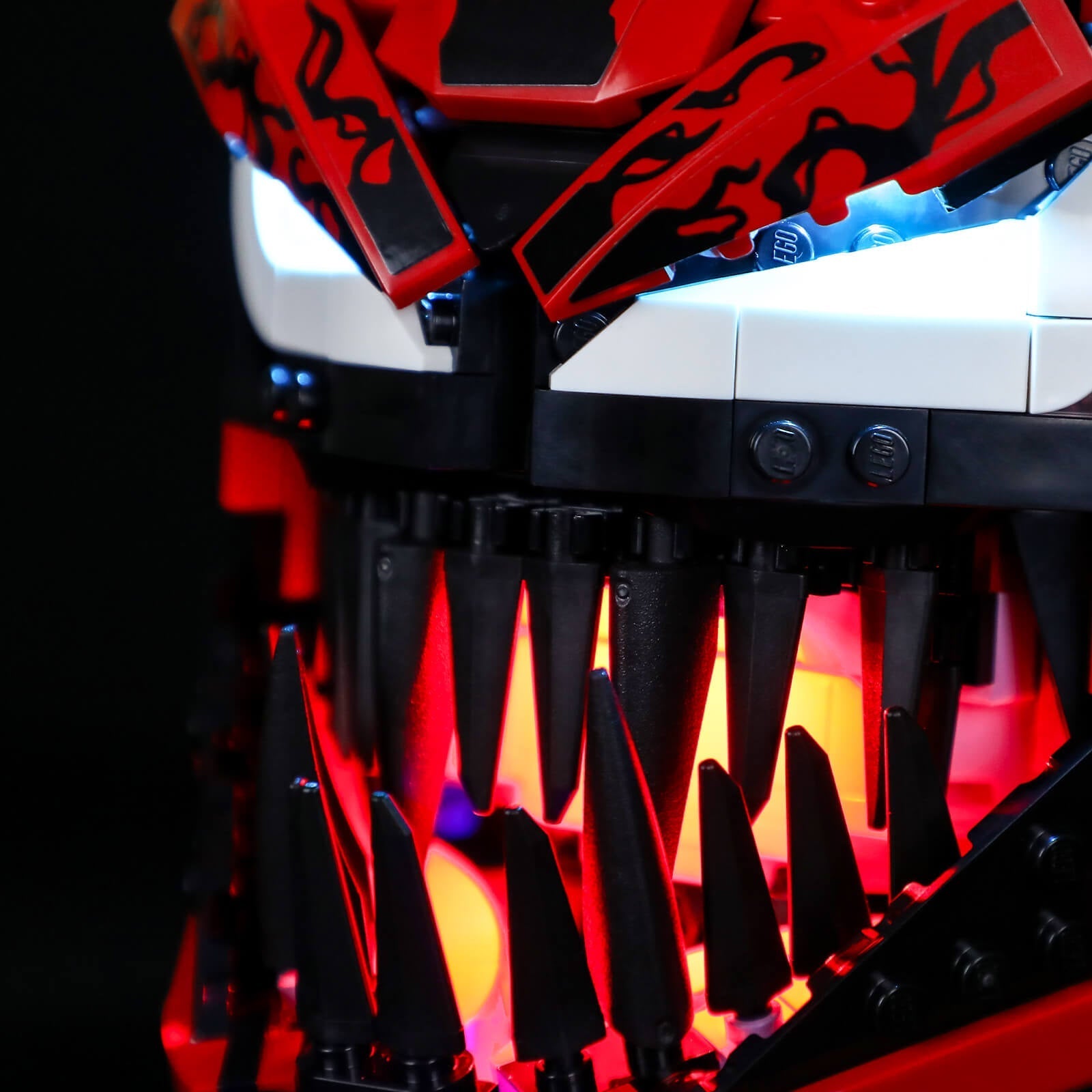 Lego carnage online helmet